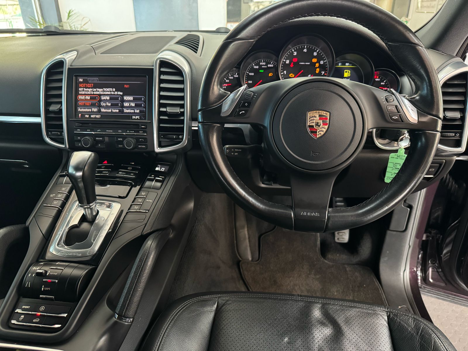 Porsche Cayenne 2011