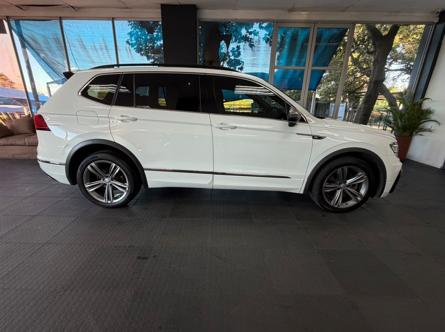 Volkswagen Tiguan AllSpace 2.0TSI 4Motion Comfortline R-Line 2018