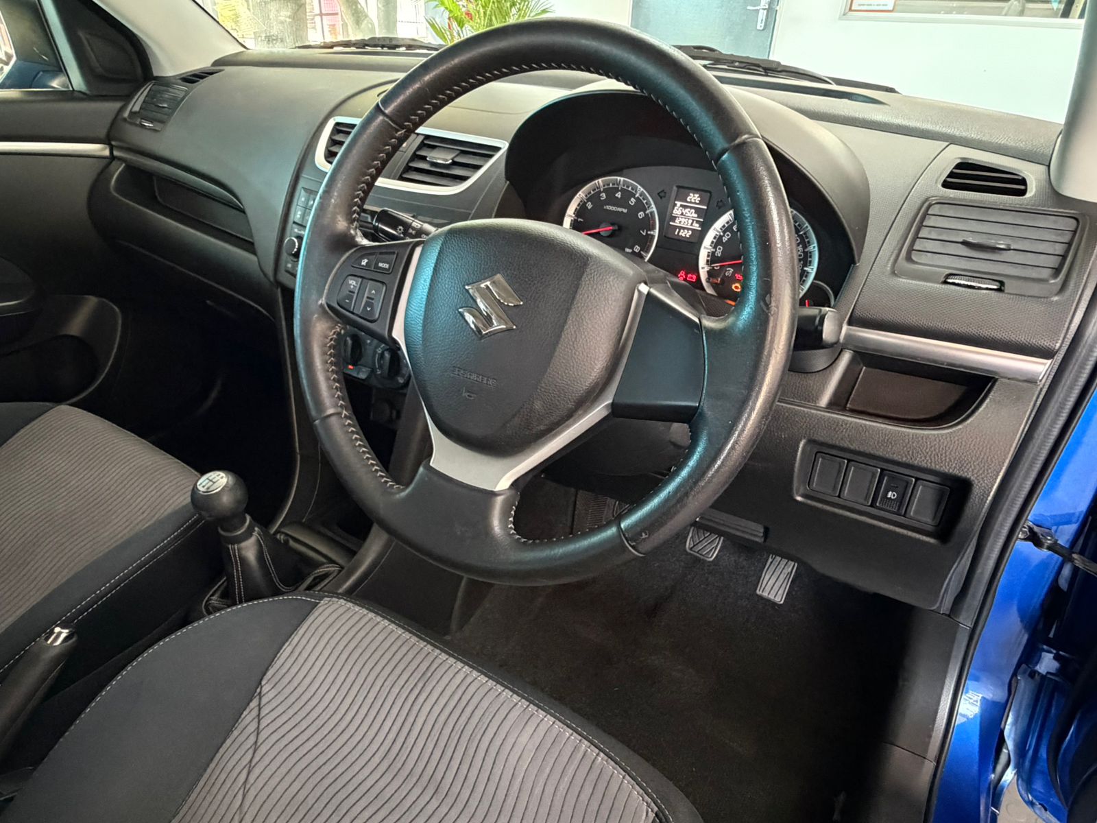 suzuki Swift Swift 1.4 SE 2013