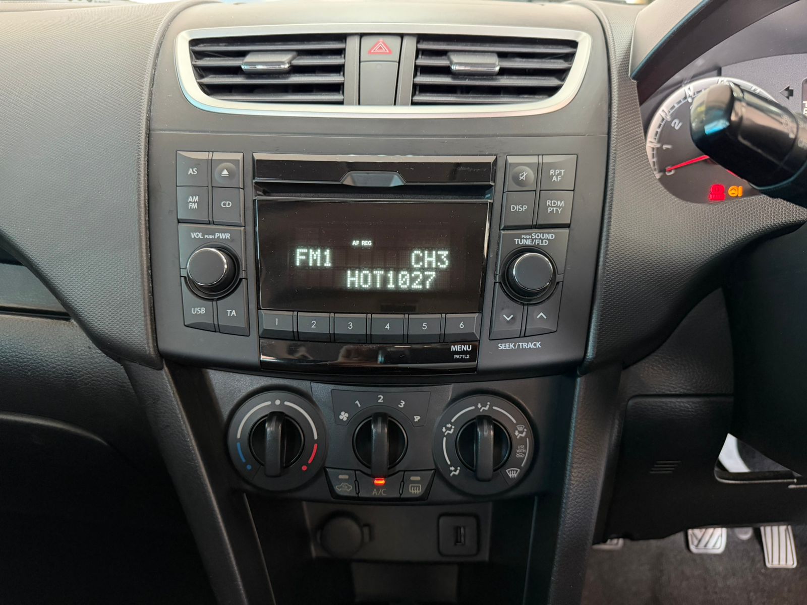 suzuki Swift Swift 1.4 SE 2013