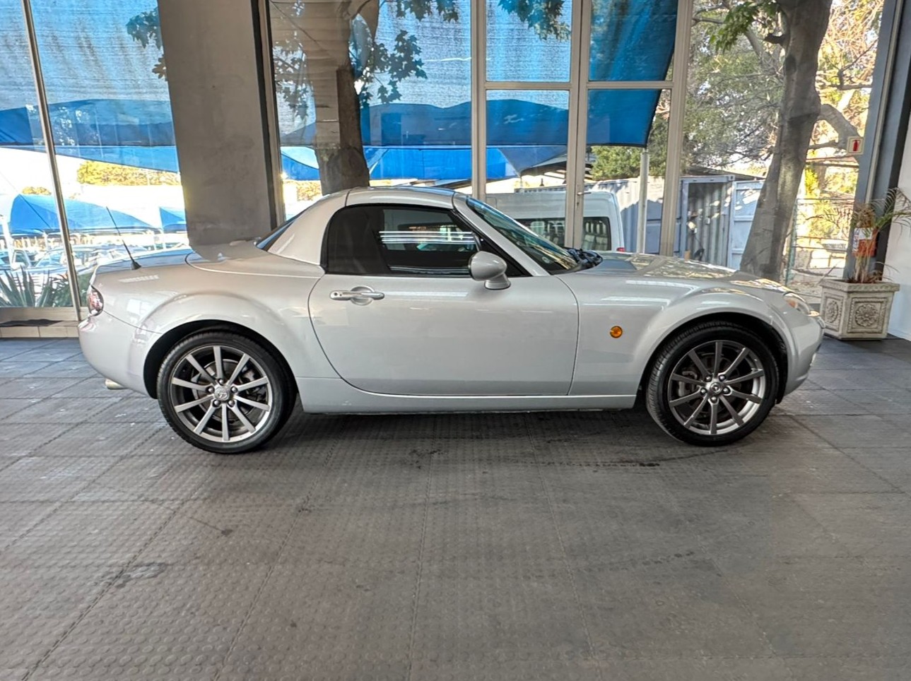 Mazda MX-5 2.0 Roadster-Coupe 2009