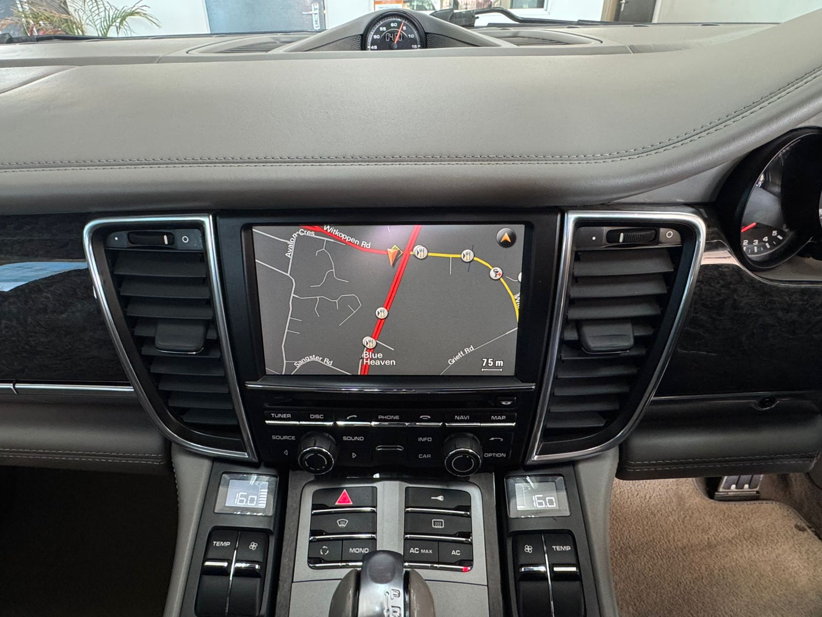 Porsche Panamera Turbo 2010