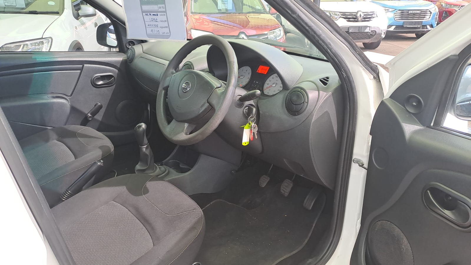 Nissan NP 200 2021