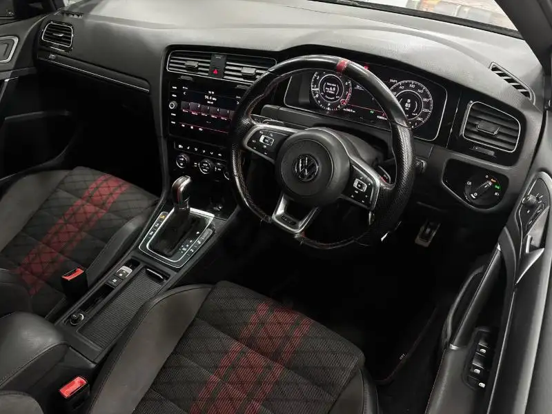 Volkswagen Golf GTI 2020