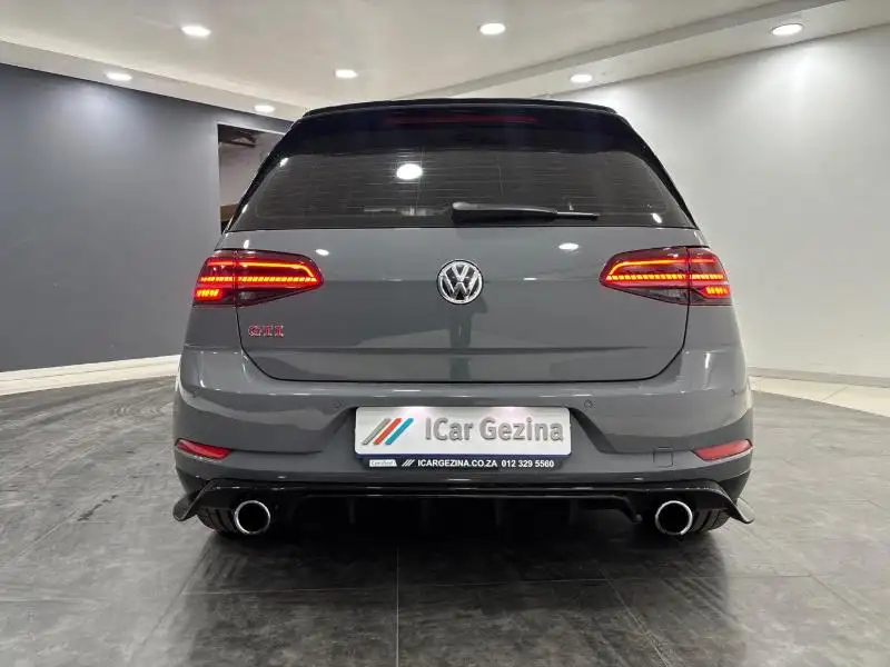 Volkswagen Golf GTI 2020