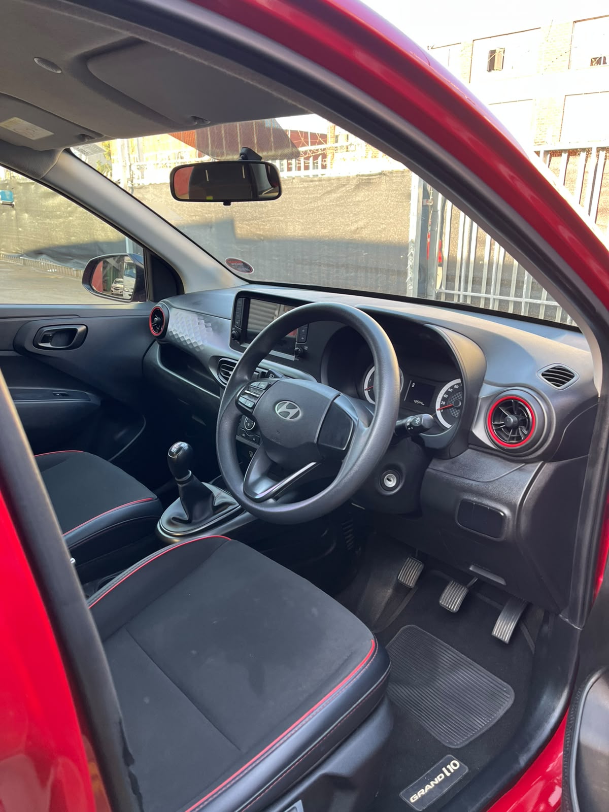 Hyundai i10 1.0 2024