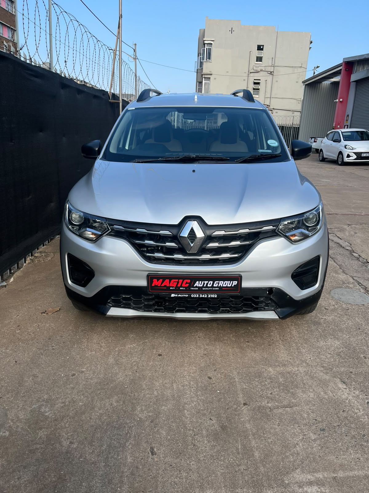 Renault TRIBER DYNAMIC 1.0 2024